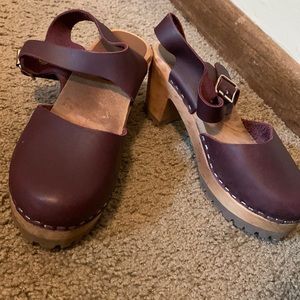 Maroon Swedish clogs